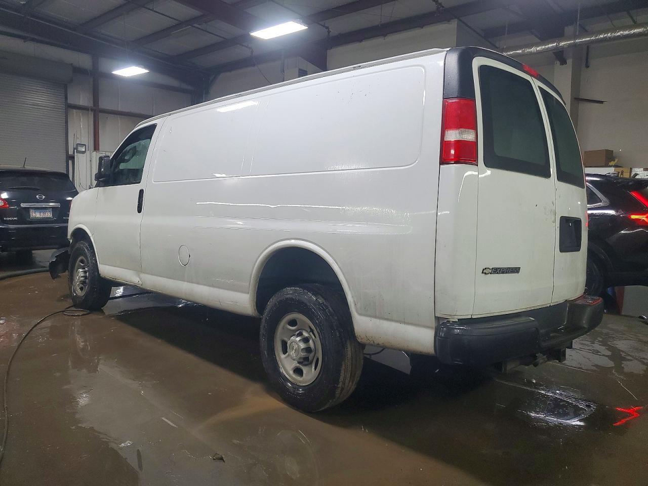 2017 CHEVROLET EXPRESS 2500