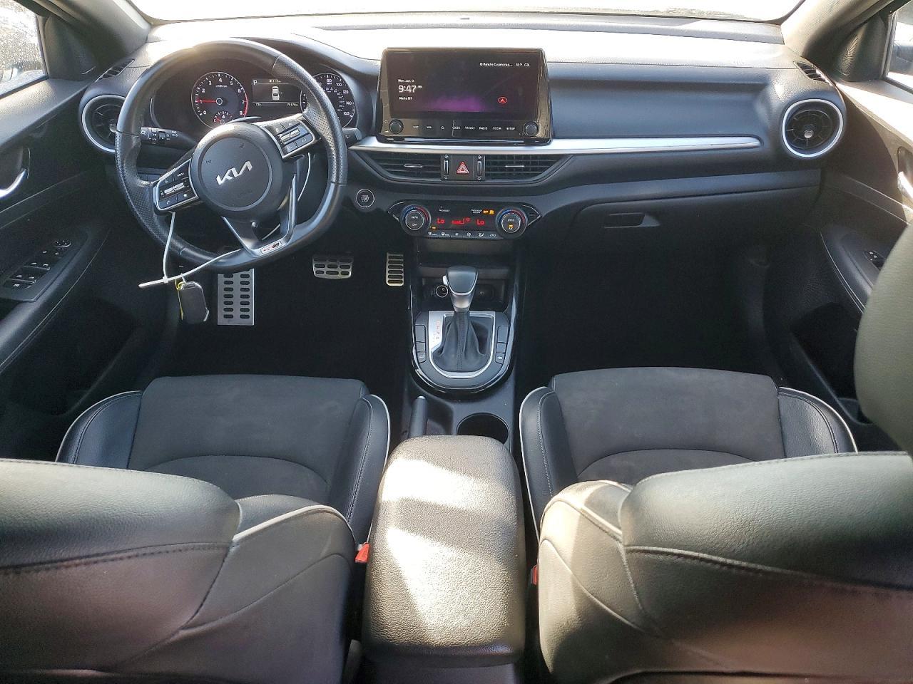 2023 KIA FORTE