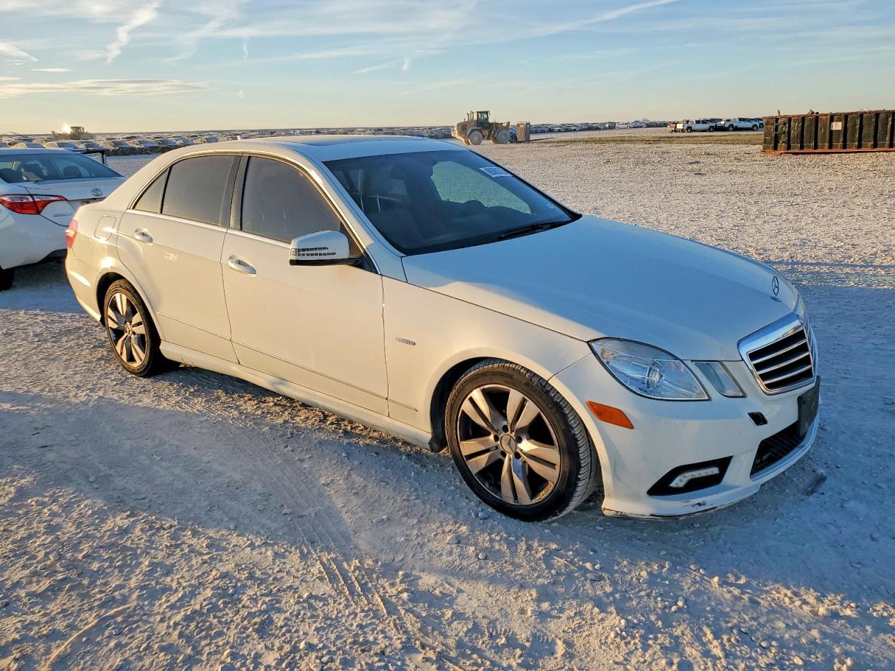 2011 MERCEDES-BENZ E-Class
