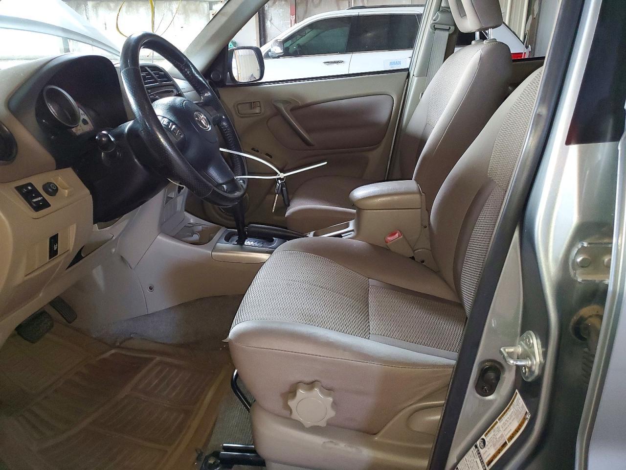 2005 TOYOTA RAV4