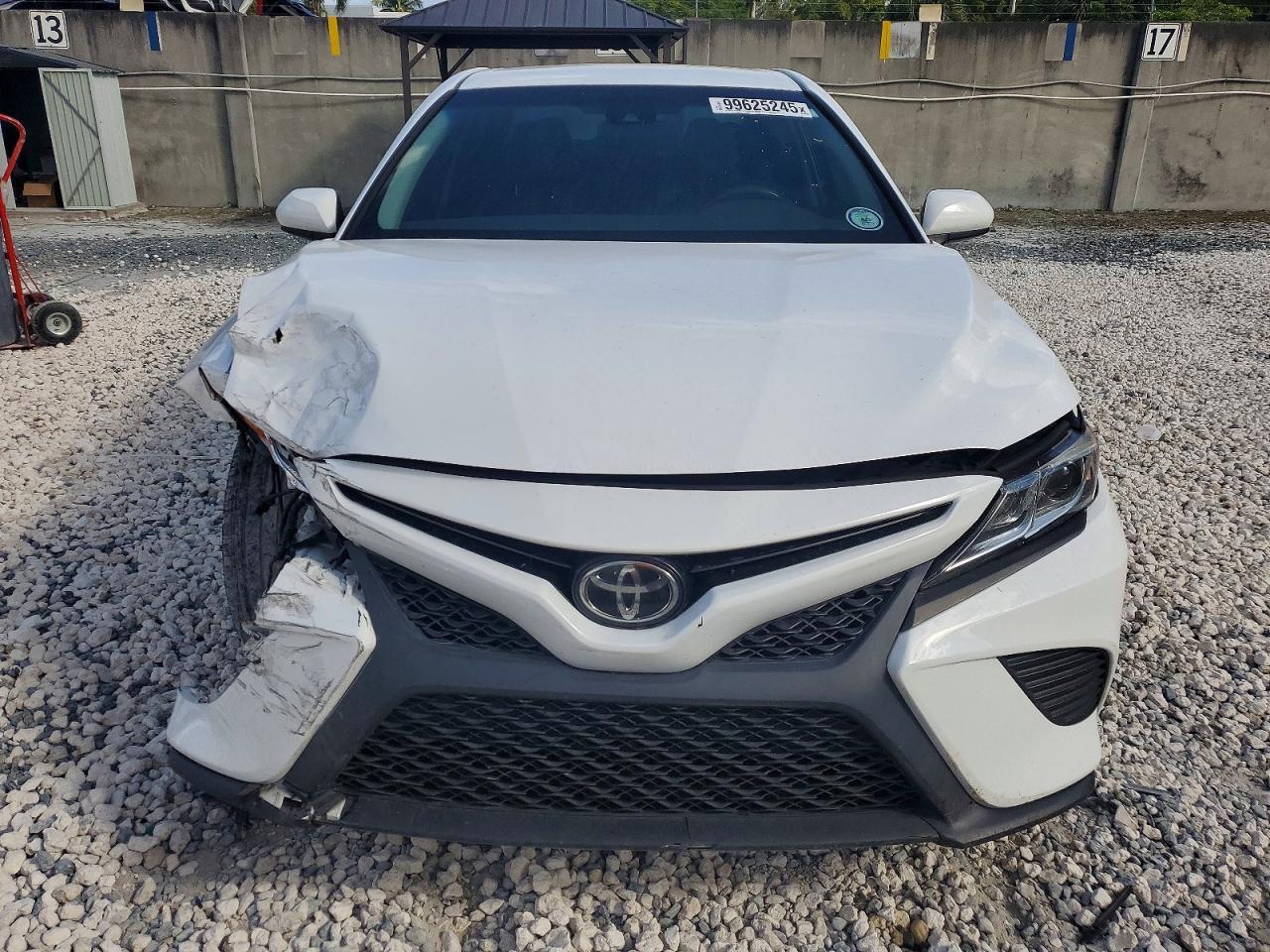 2018 TOYOTA CAMRY