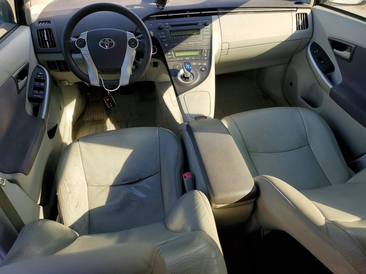 2011 TOYOTA PRIUS