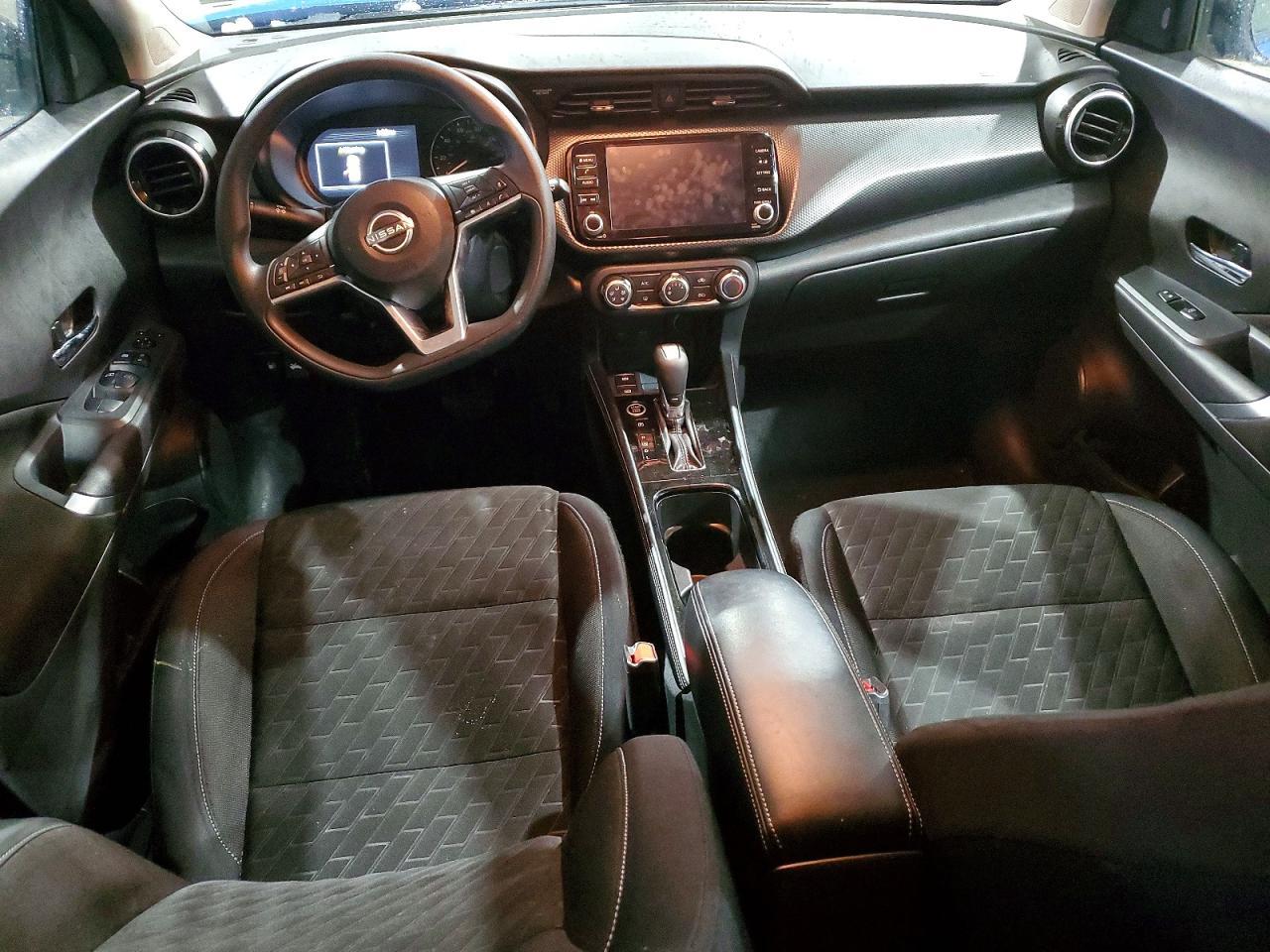 2023 NISSAN KICKS