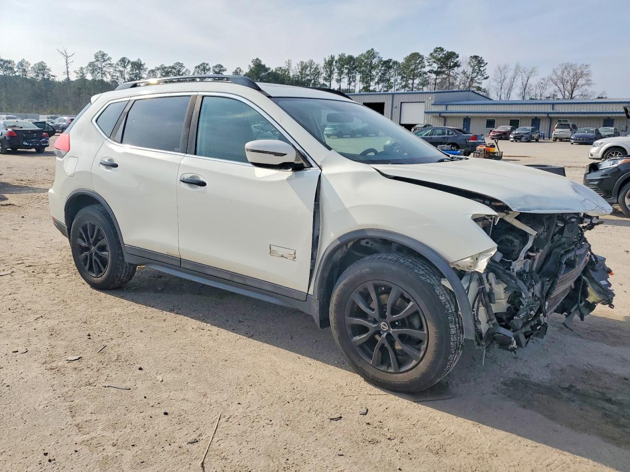 2017 NISSAN ROGUE