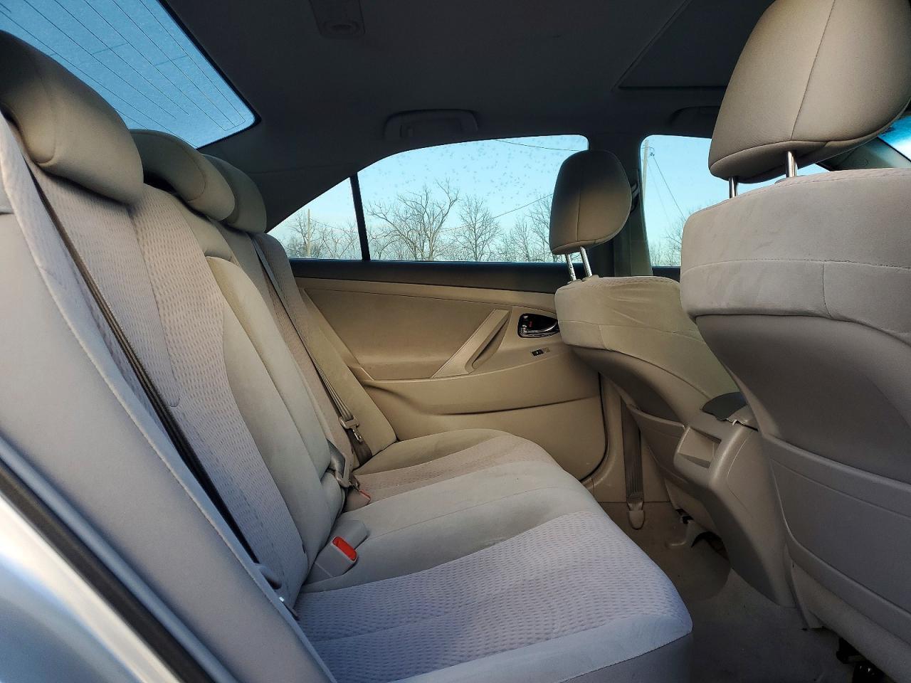 2011 TOYOTA CAMRY