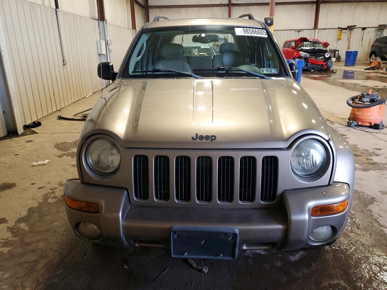 2004 JEEP Liberty