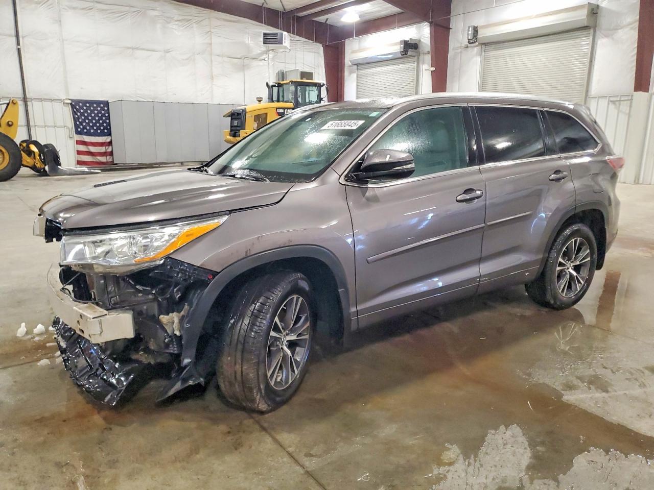 2016 TOYOTA HIGHLANDER