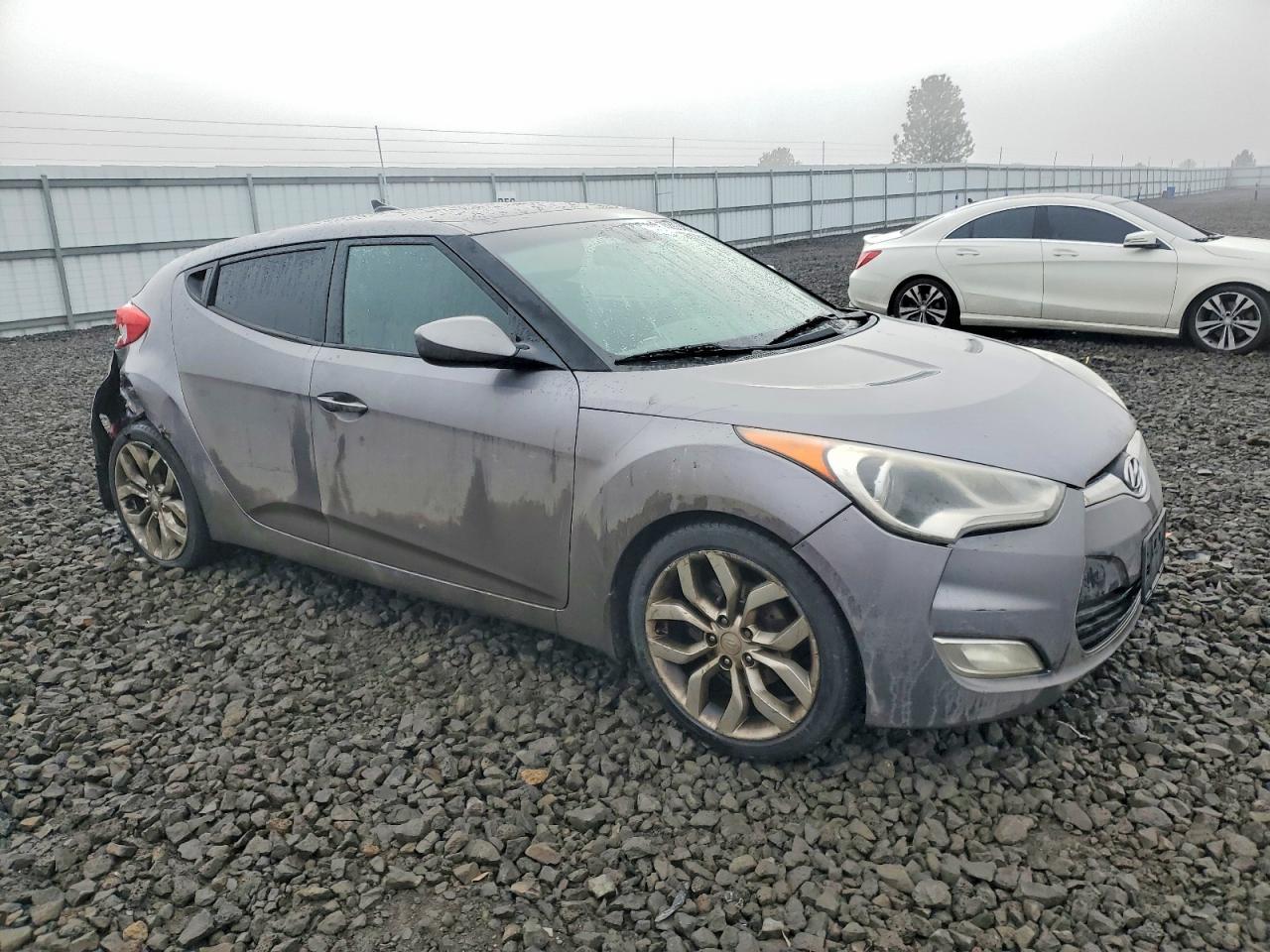 2012 HYUNDAI VELOSTER