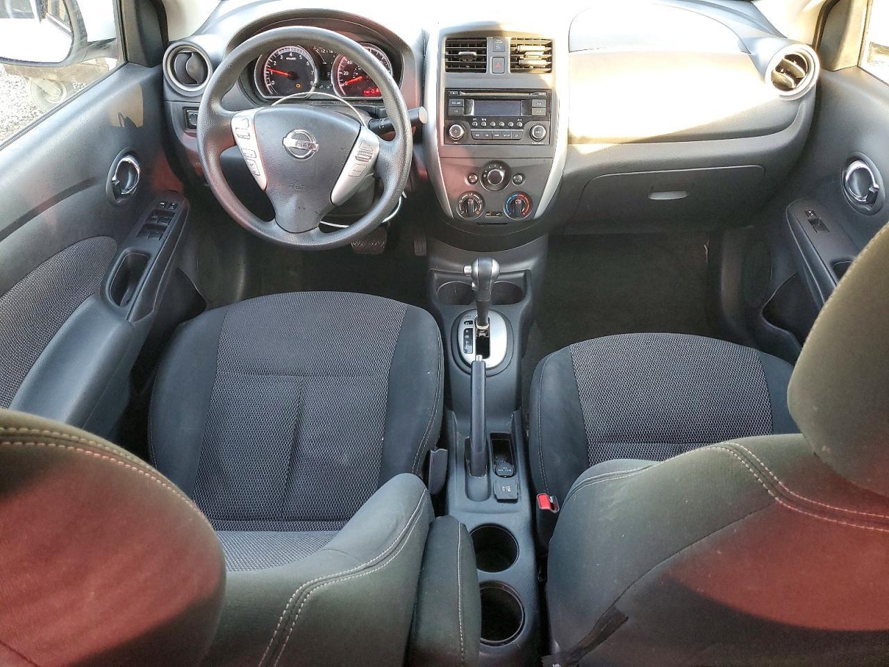 2015 NISSAN VERSA
