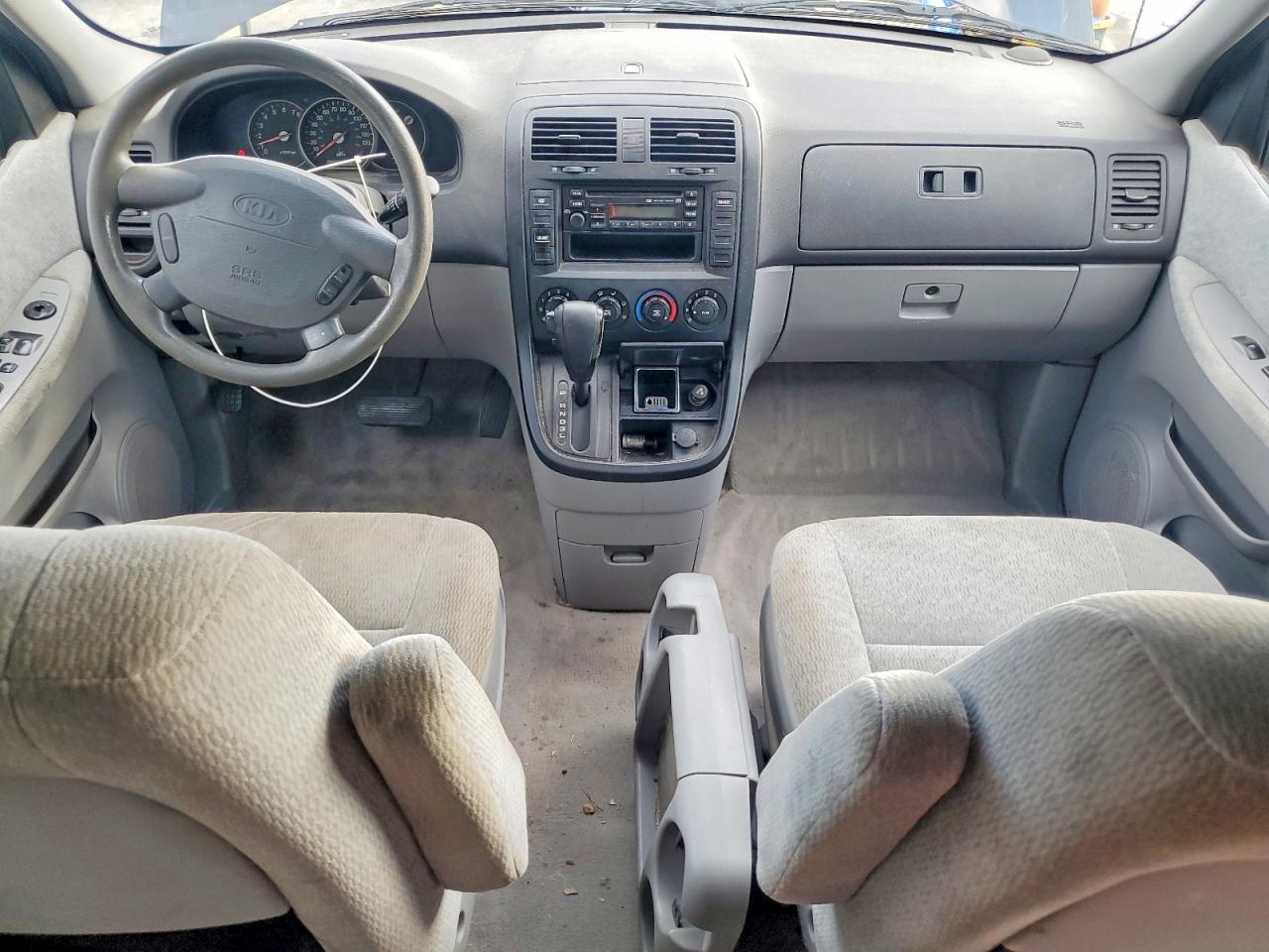 2004 KIA SEDONA