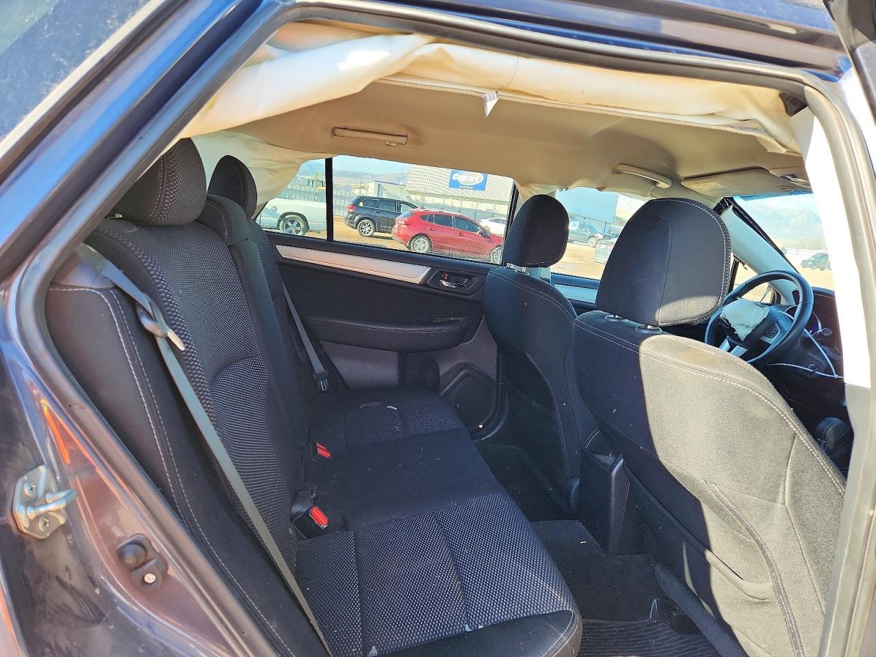 2015 SUBARU Outback