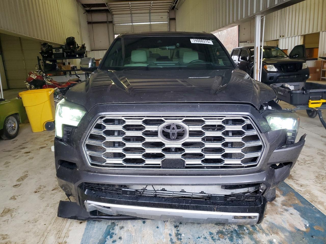 2023 TOYOTA Sequoia