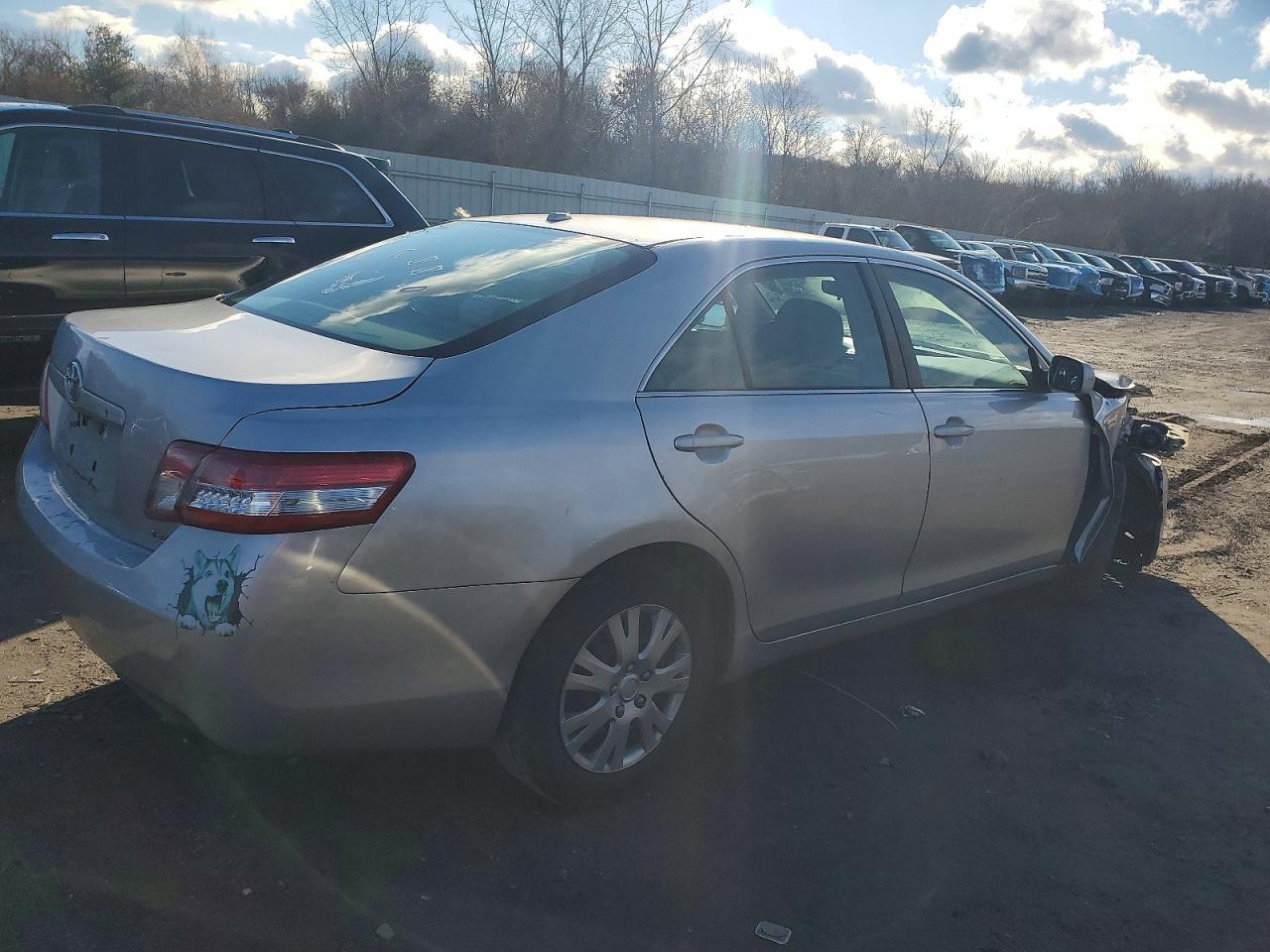 2010 TOYOTA CAMRY