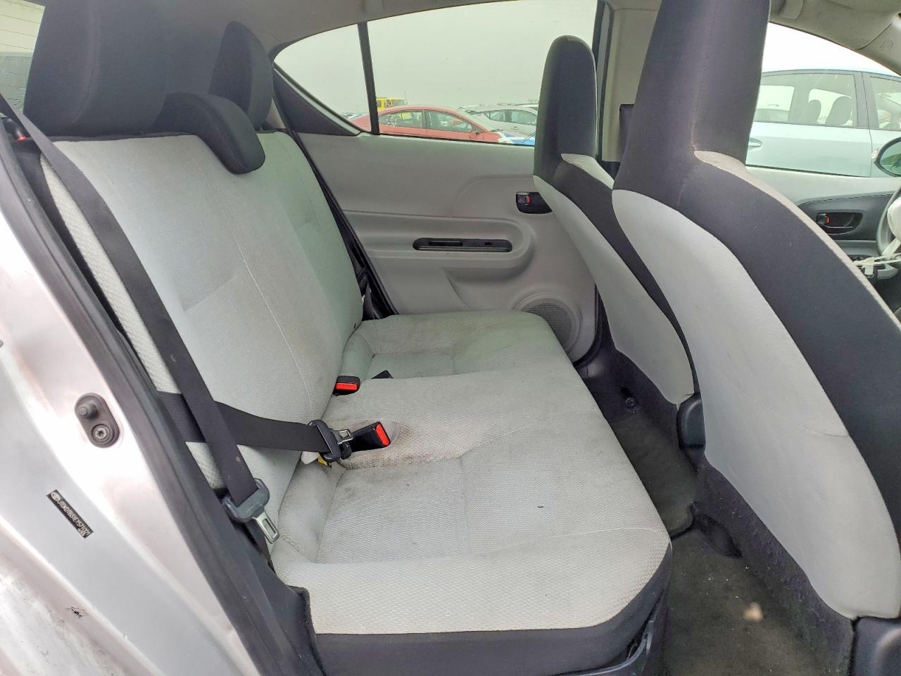 2014 TOYOTA Prius c