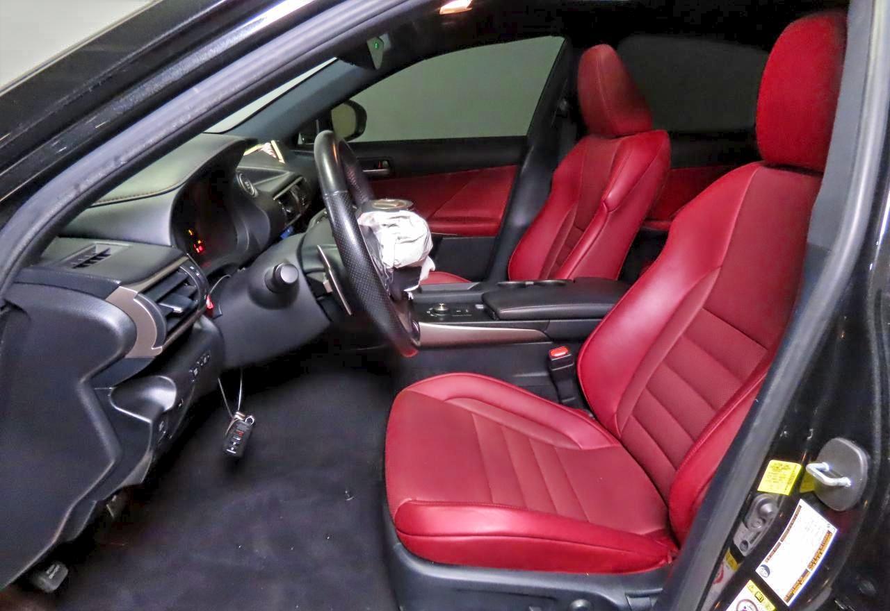 2019 LEXUS IS 300