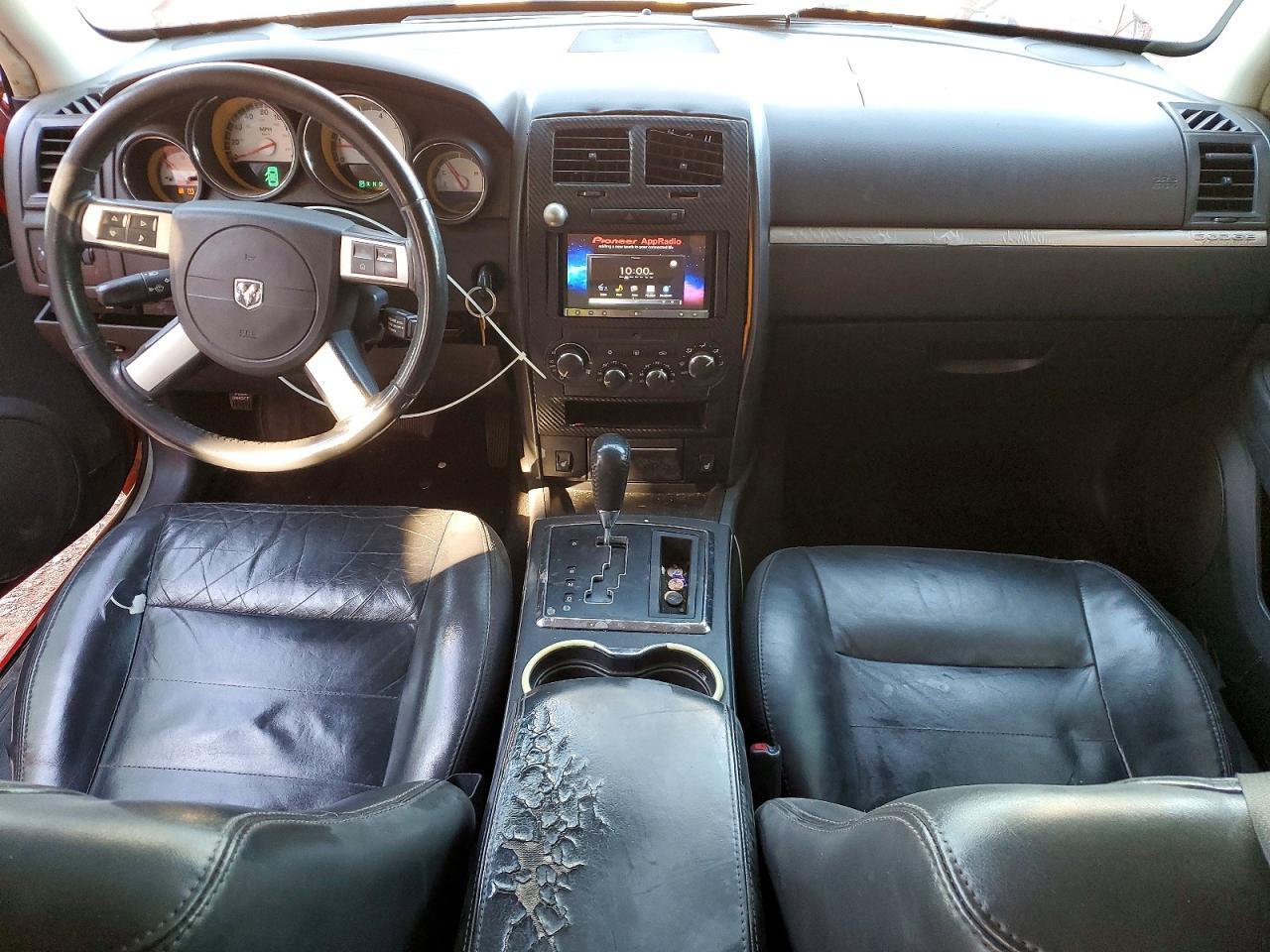 2010 DODGE CHARGER