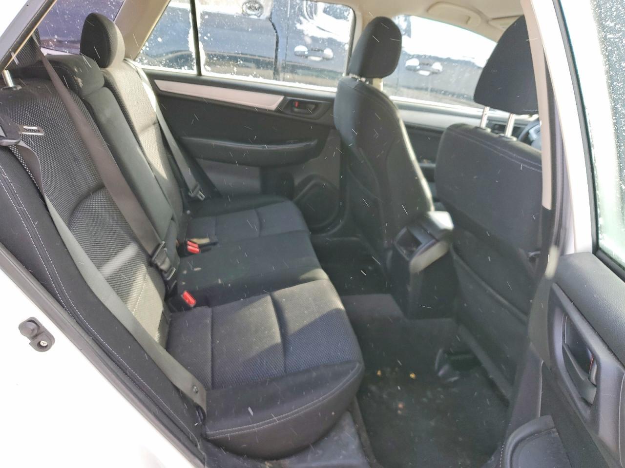 2015 SUBARU Outback