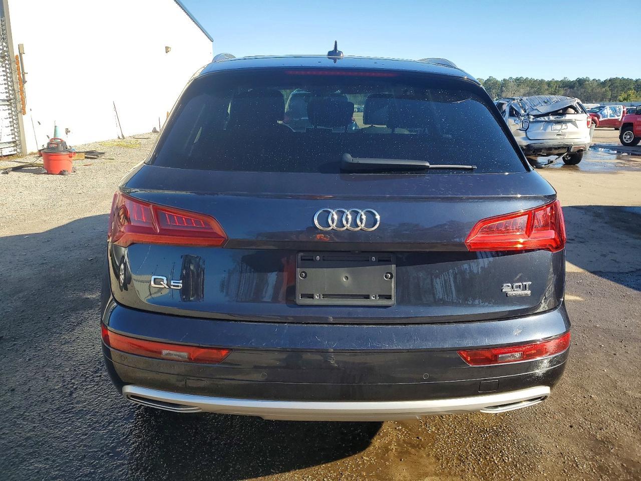 2018 AUDI Q5