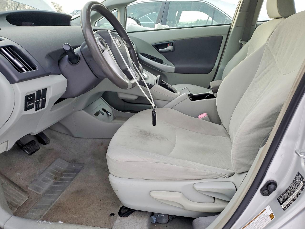 2010 TOYOTA PRIUS