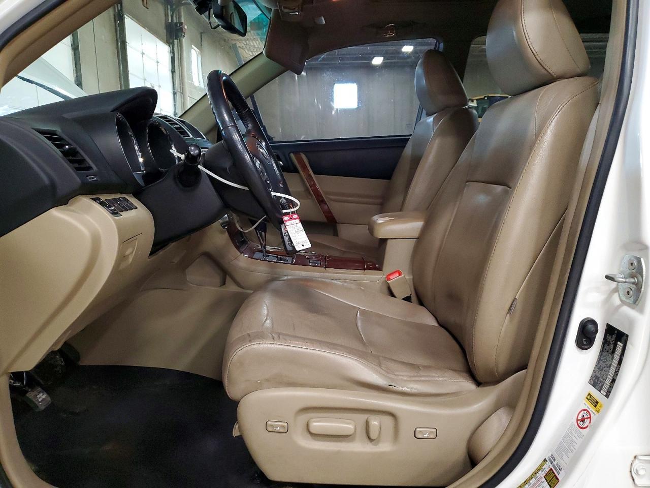 2012 TOYOTA HIGHLANDER