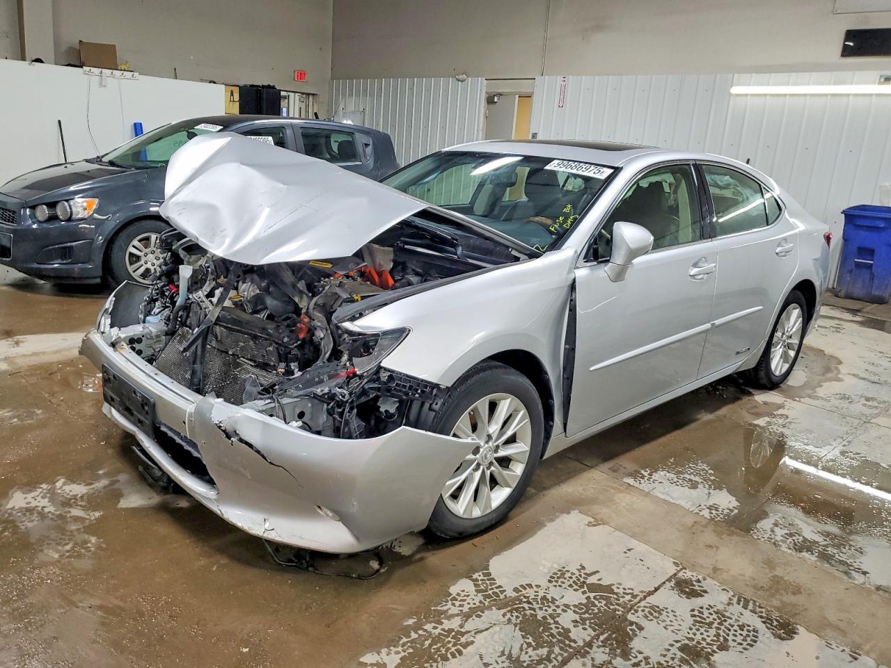 2013 LEXUS ES 300H