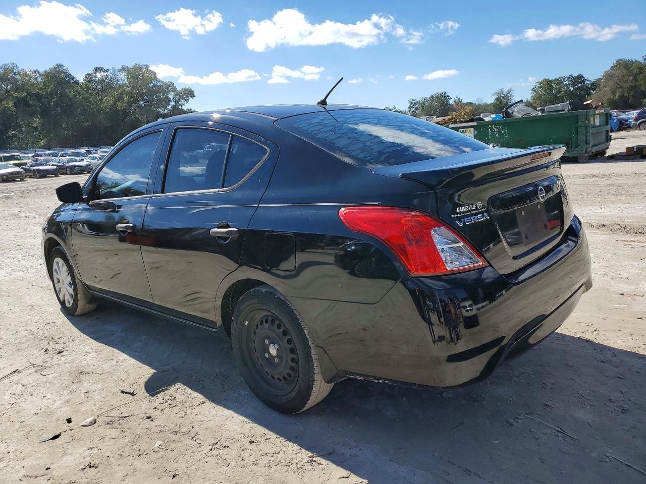 2018 NISSAN VERSA