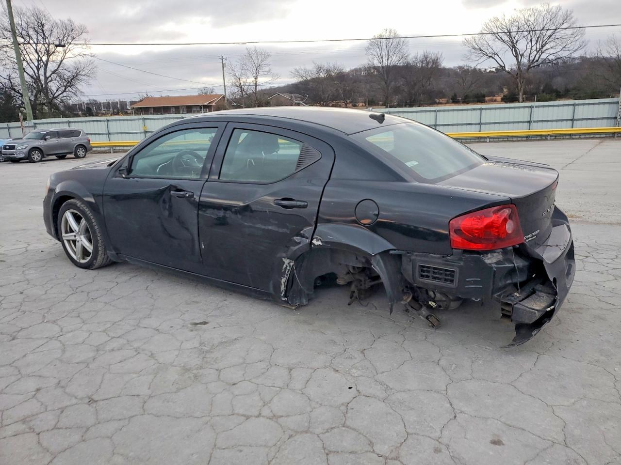 2013 DODGE Avenger