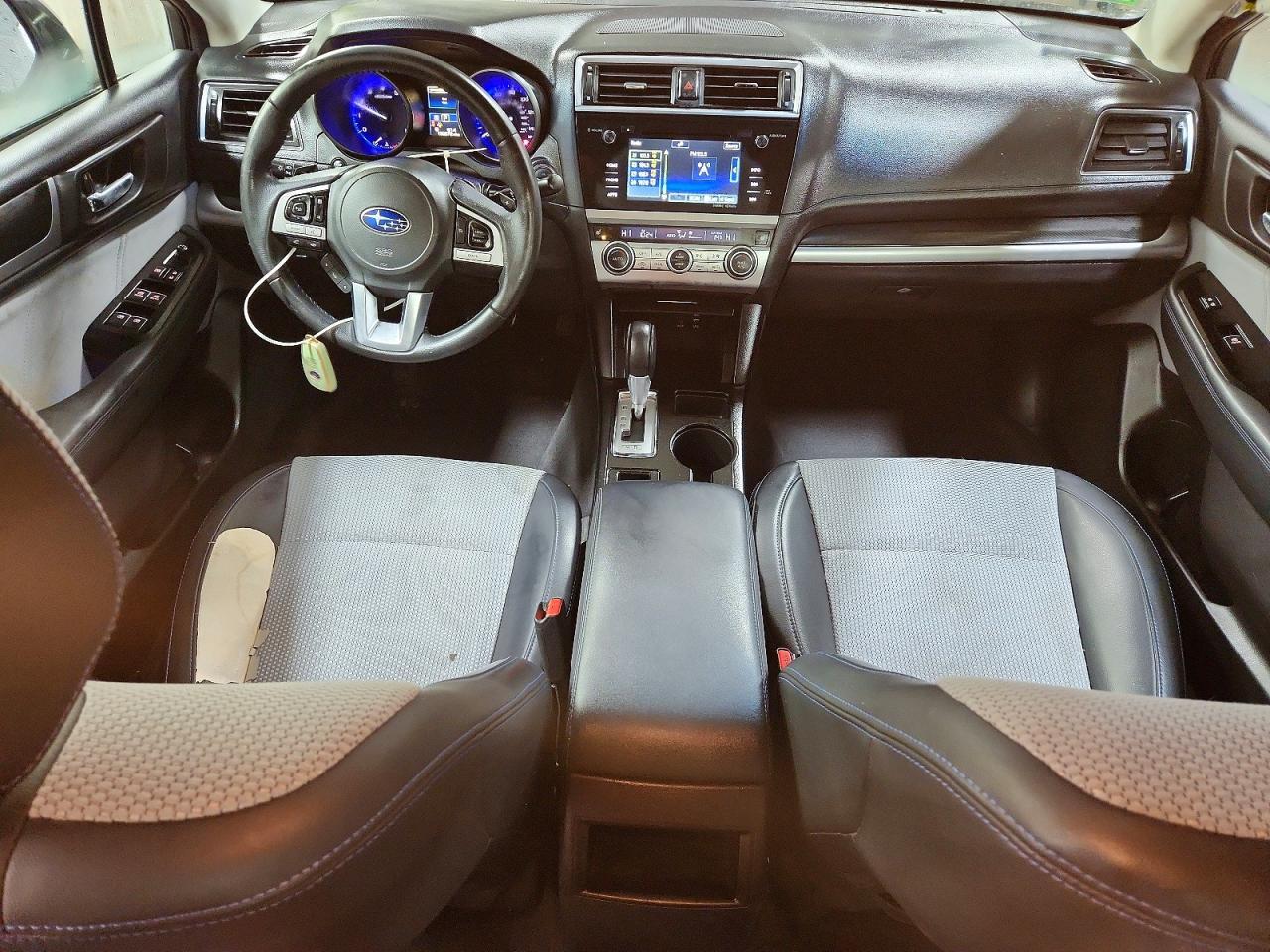 2017 SUBARU Legacy