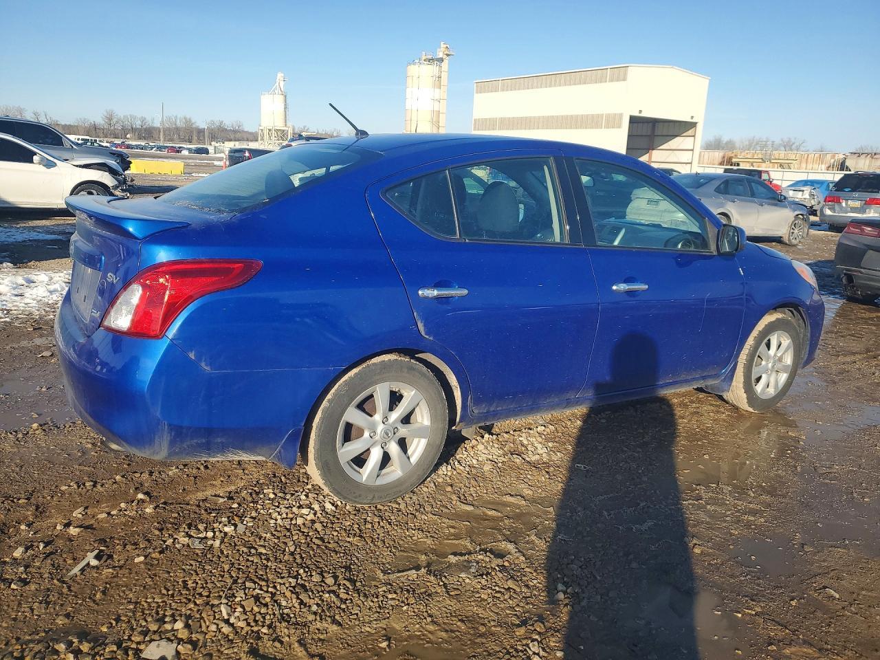 2014 NISSAN VERSA