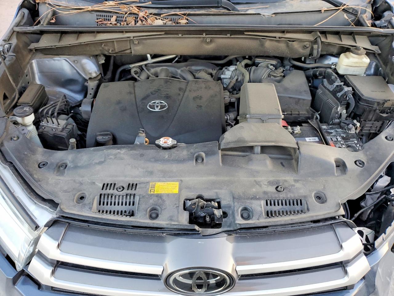 2018 TOYOTA HIGHLANDER