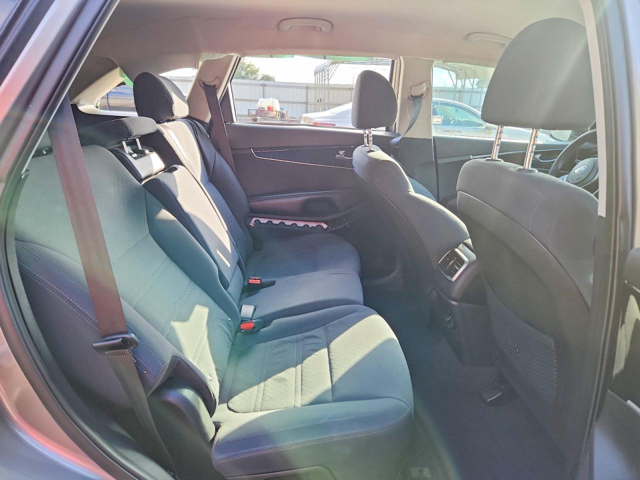 2019 KIA SORENTO