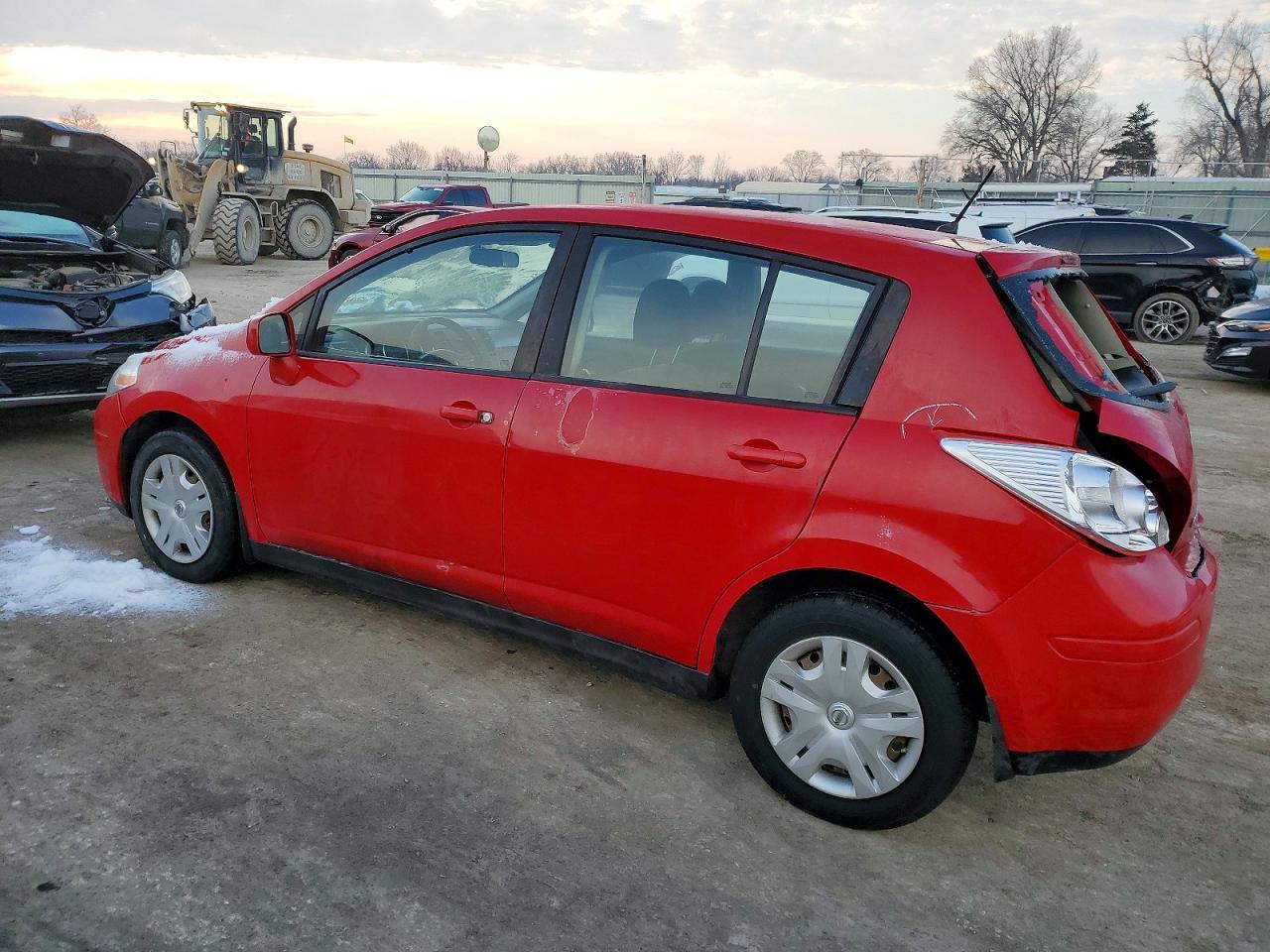 2011 NISSAN VERSA