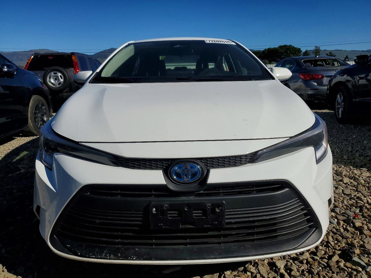 2025 TOYOTA COROLLA