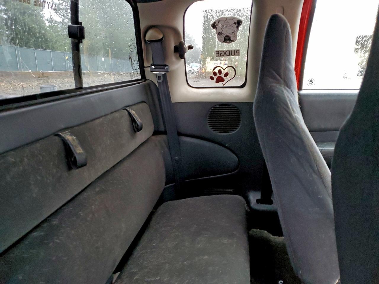 2004 DODGE Dakota
