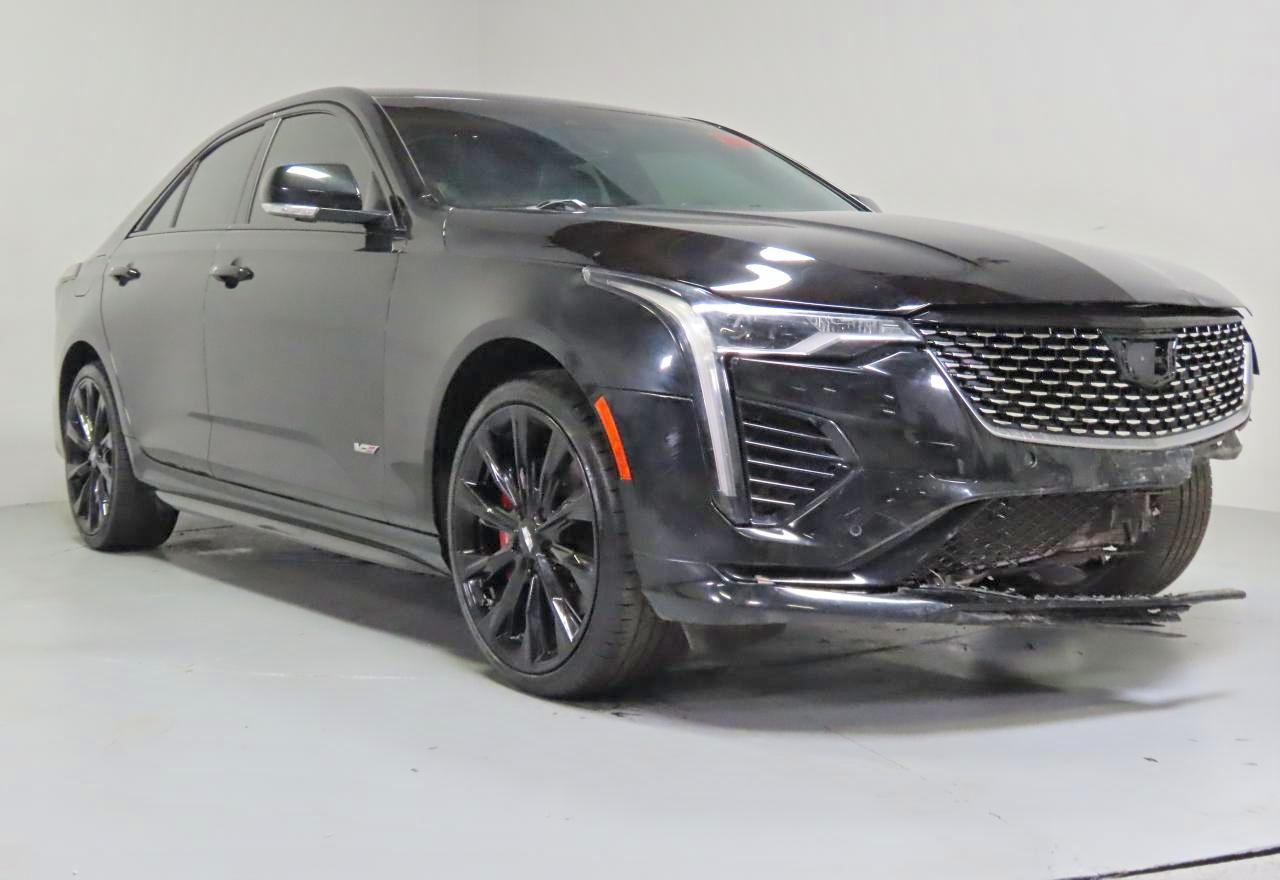 2022 CADILLAC CT4