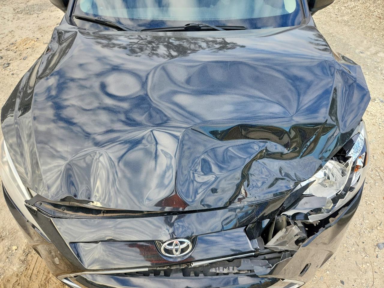2017 TOYOTA YARIS