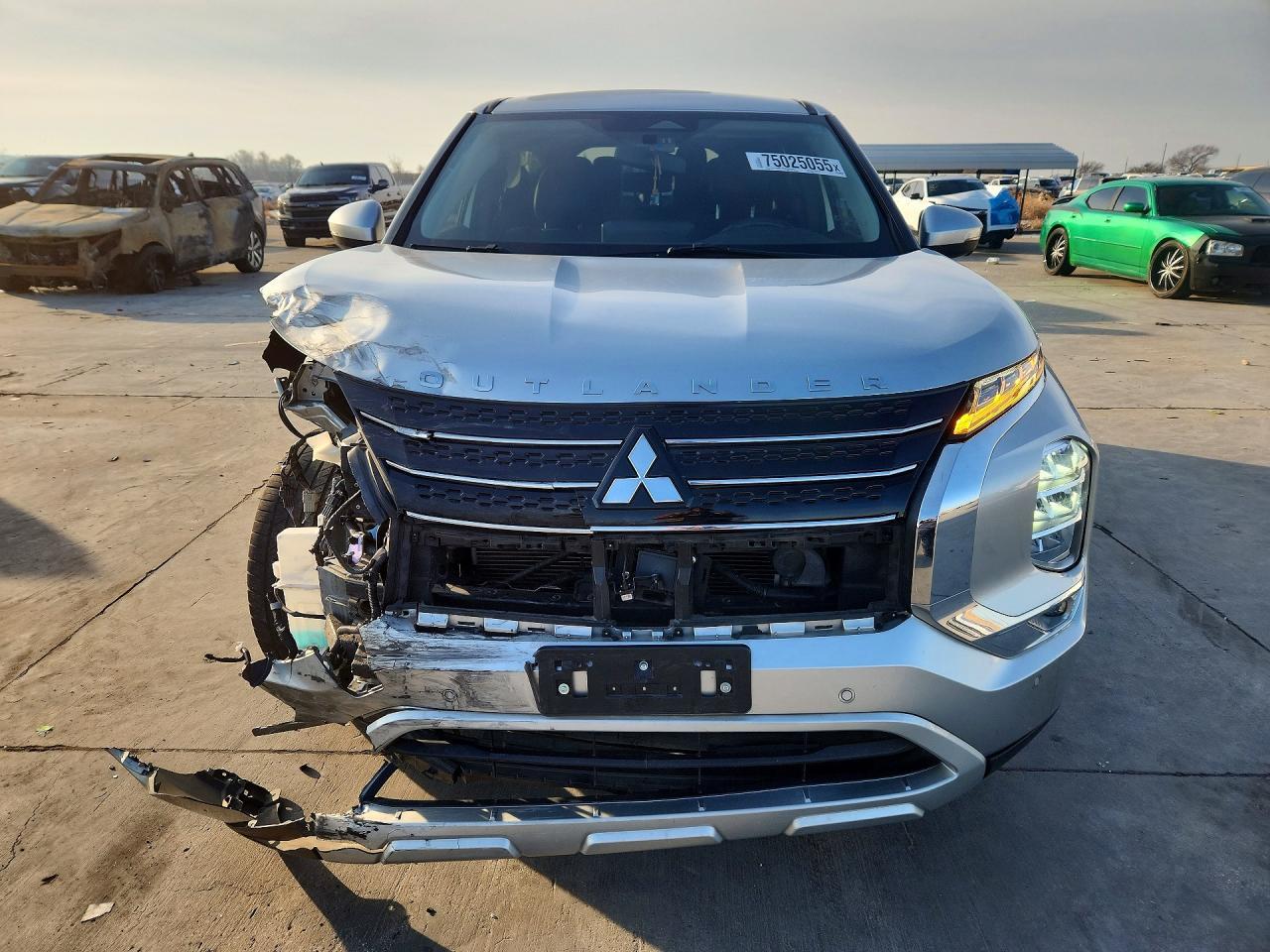 2022 MITSUBISHI outlander
