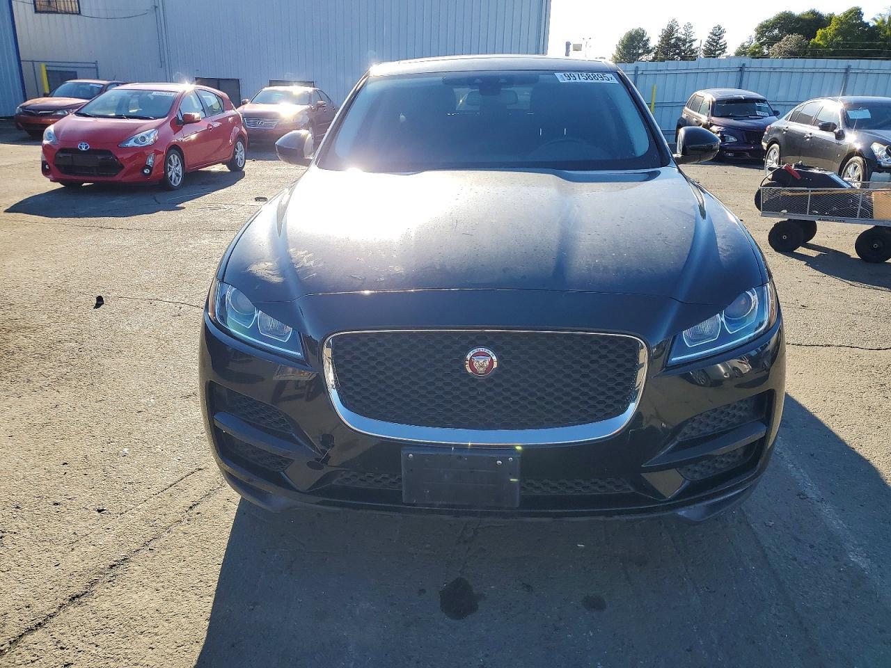 2018 JAGUAR F-Pace