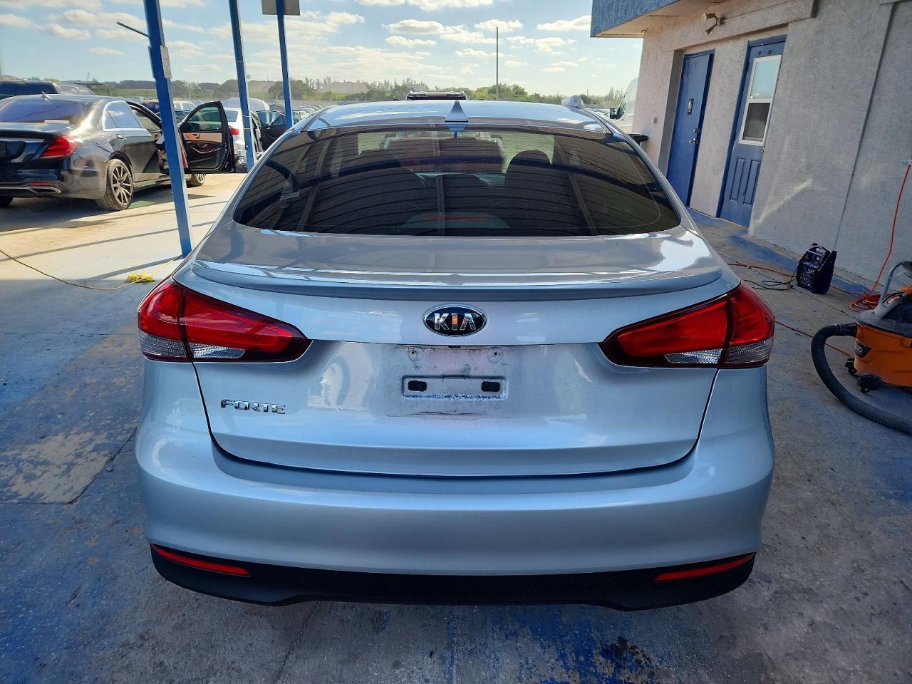 2018 KIA FORTE