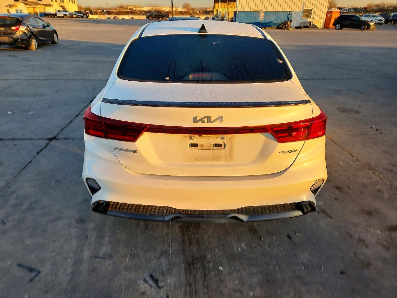2023 KIA FORTE