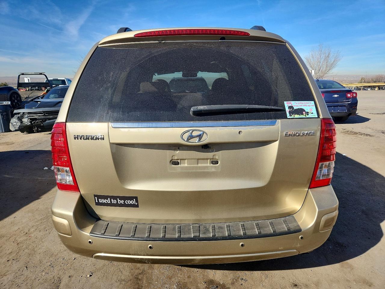 2007 HYUNDAI Entourage