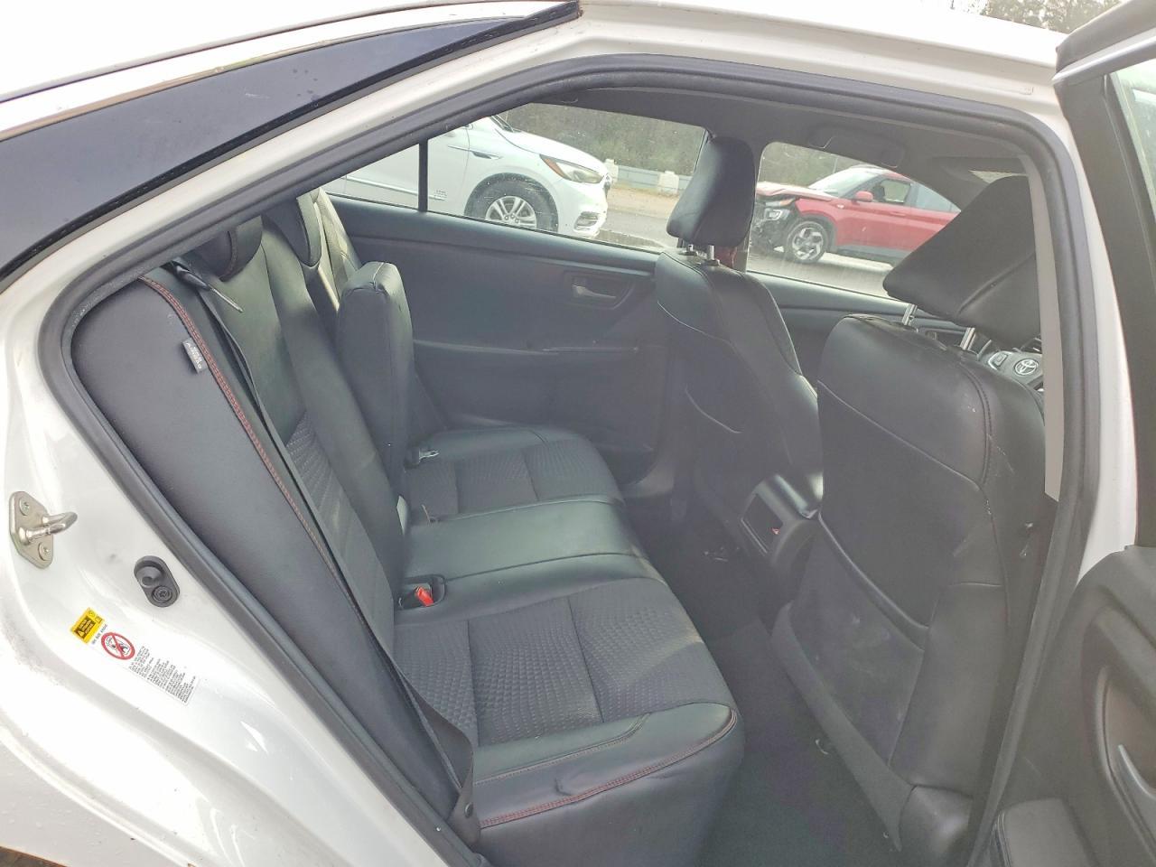 2015 TOYOTA CAMRY
