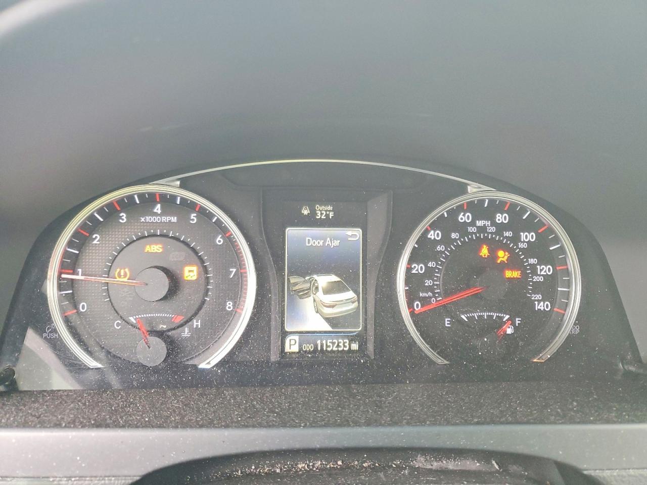 2015 TOYOTA CAMRY