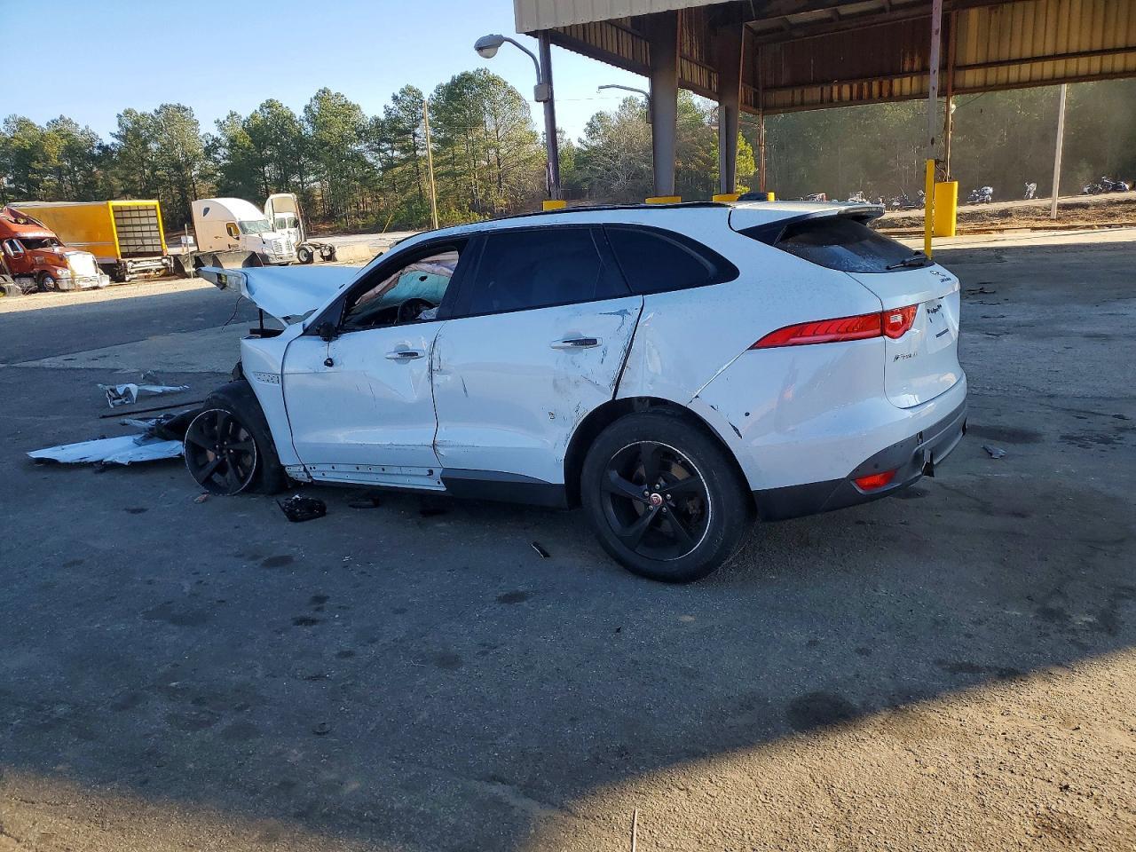2017 JAGUAR F-Pace