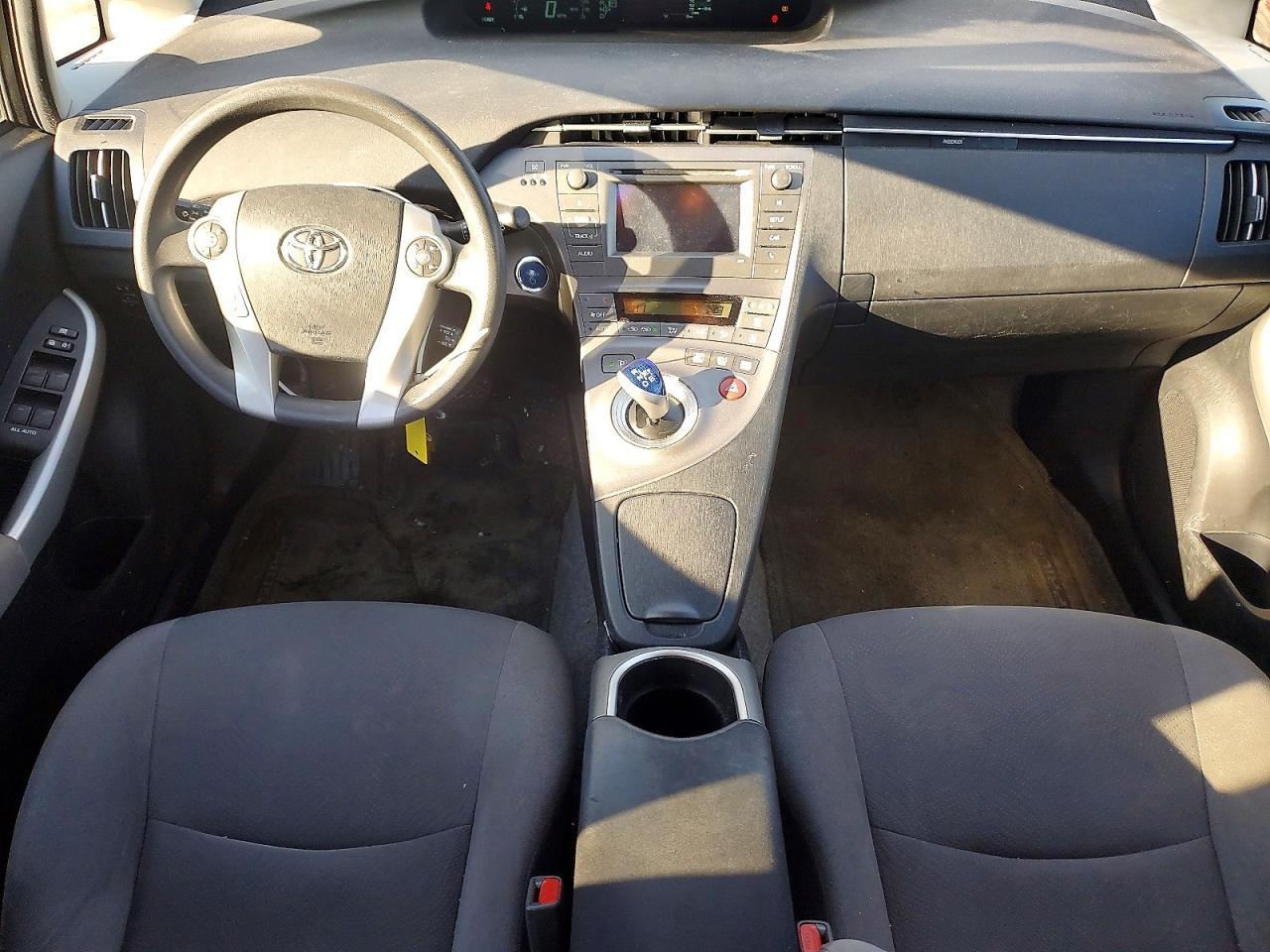 2014 TOYOTA PRIUS