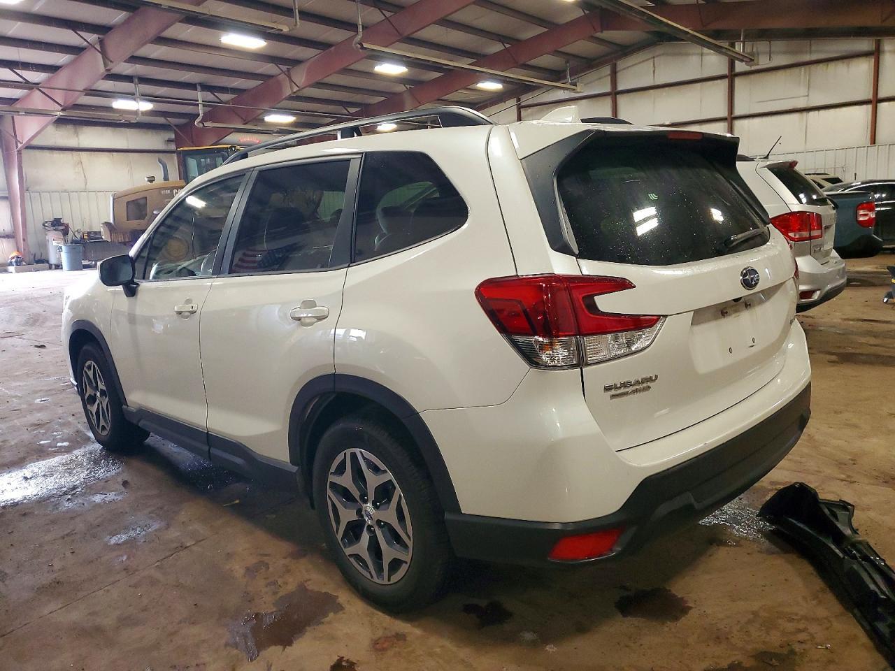 2020 SUBARU FORESTER