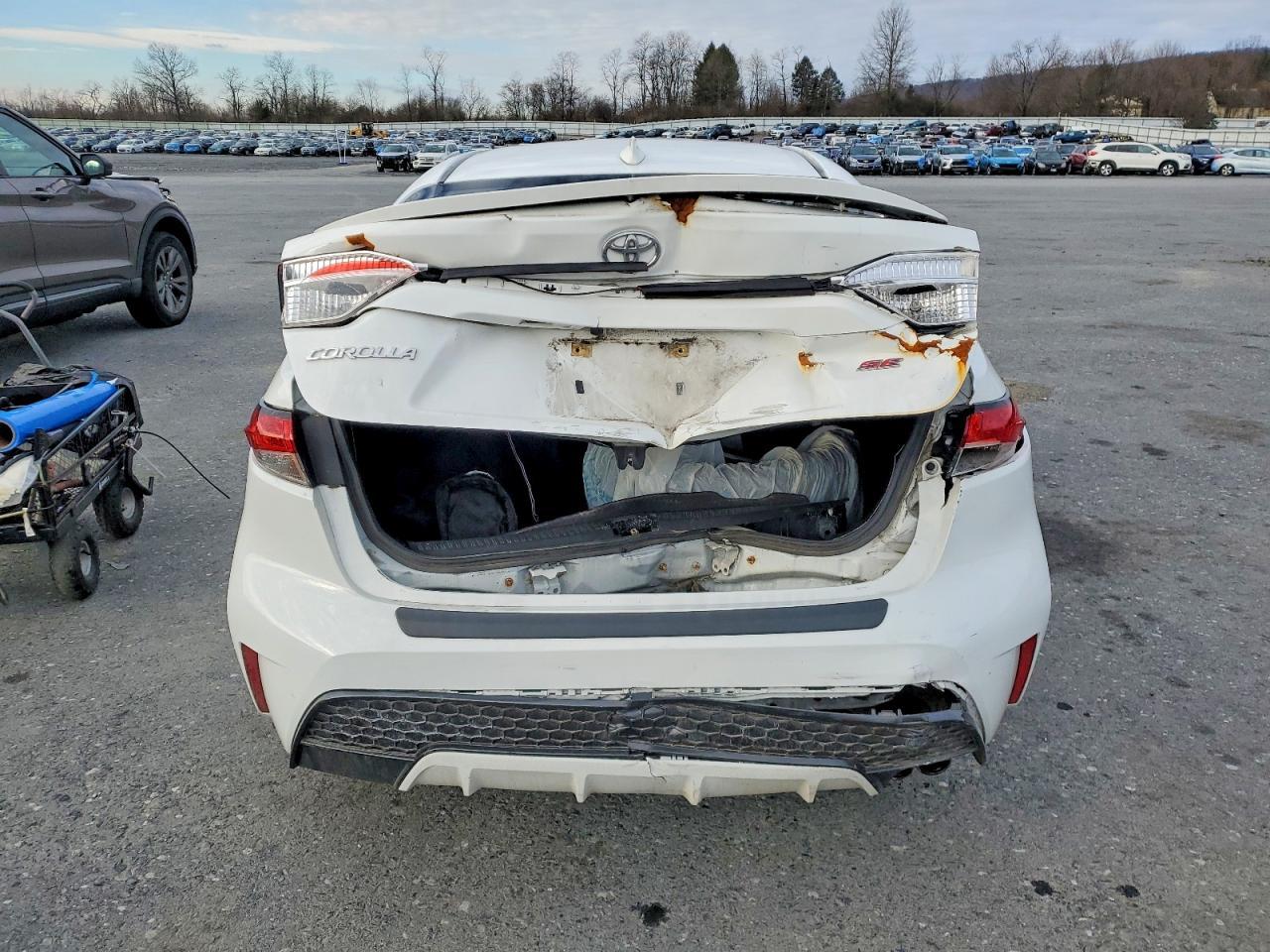 2021 TOYOTA COROLLA