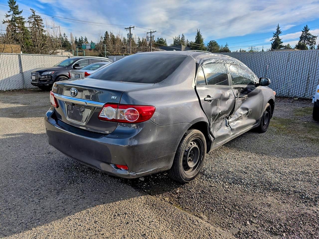 2011 TOYOTA COROLLA