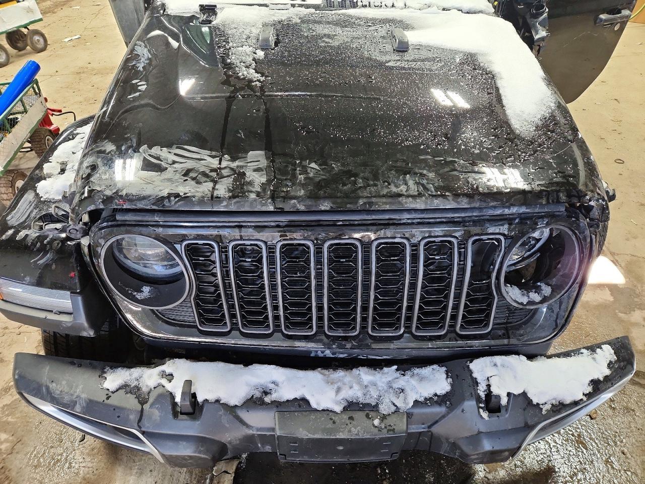 2024 JEEP Gladiator
