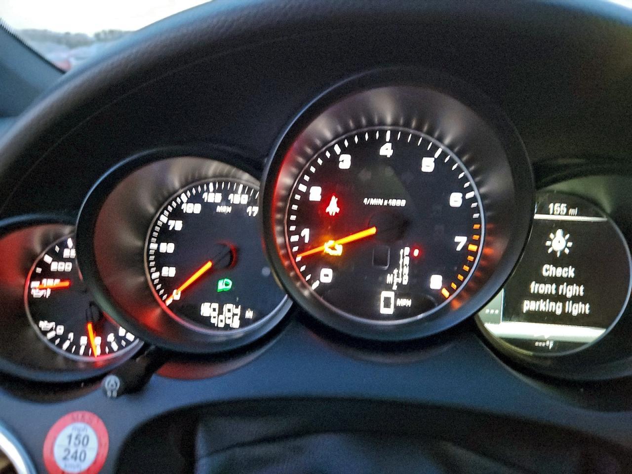 2017 PORSCHE CAYENNE